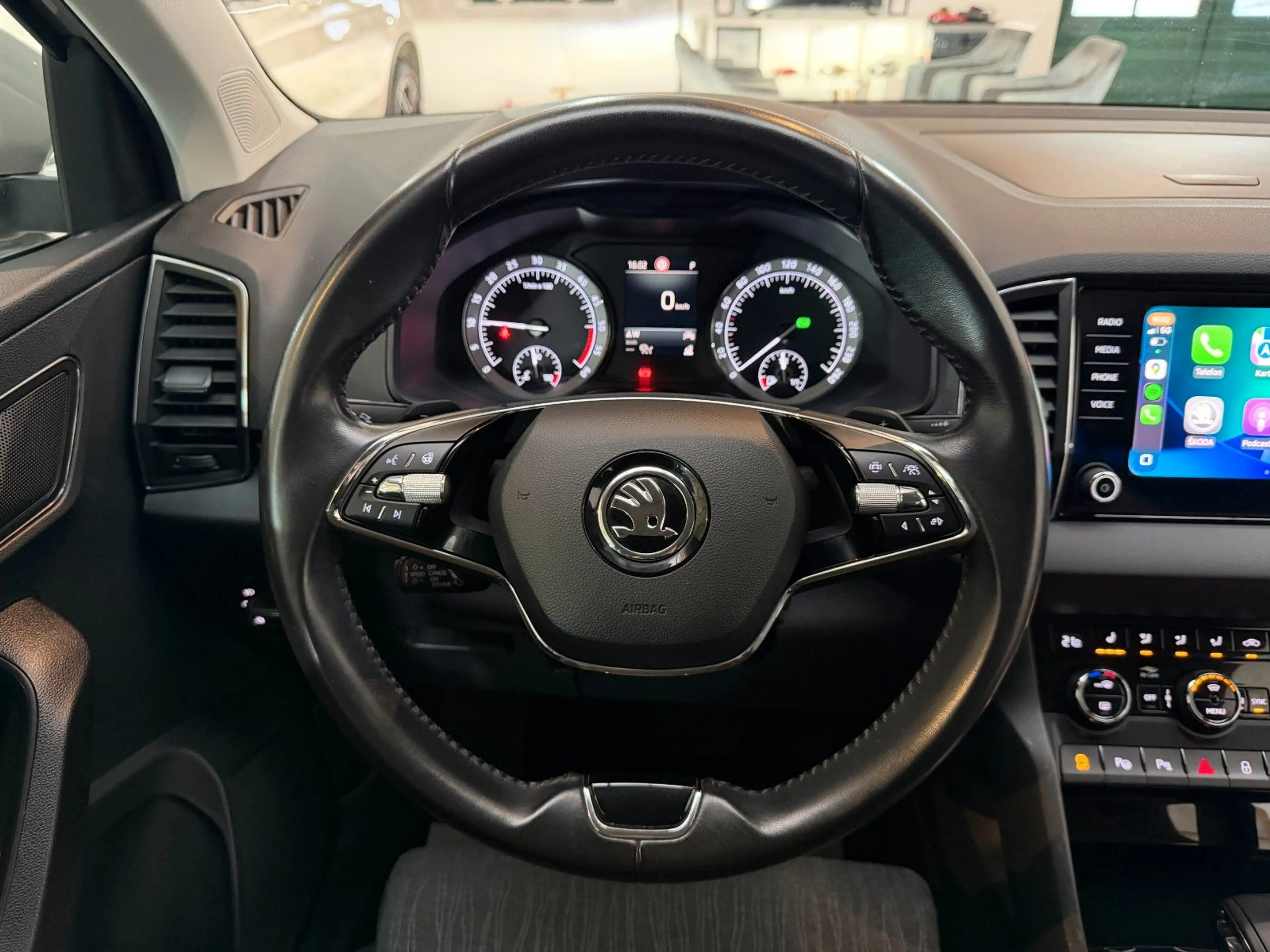 Skoda Karoq 2.0 TDI SCR DSG Style CARPLAY/116PS/1.HAND — photo 11