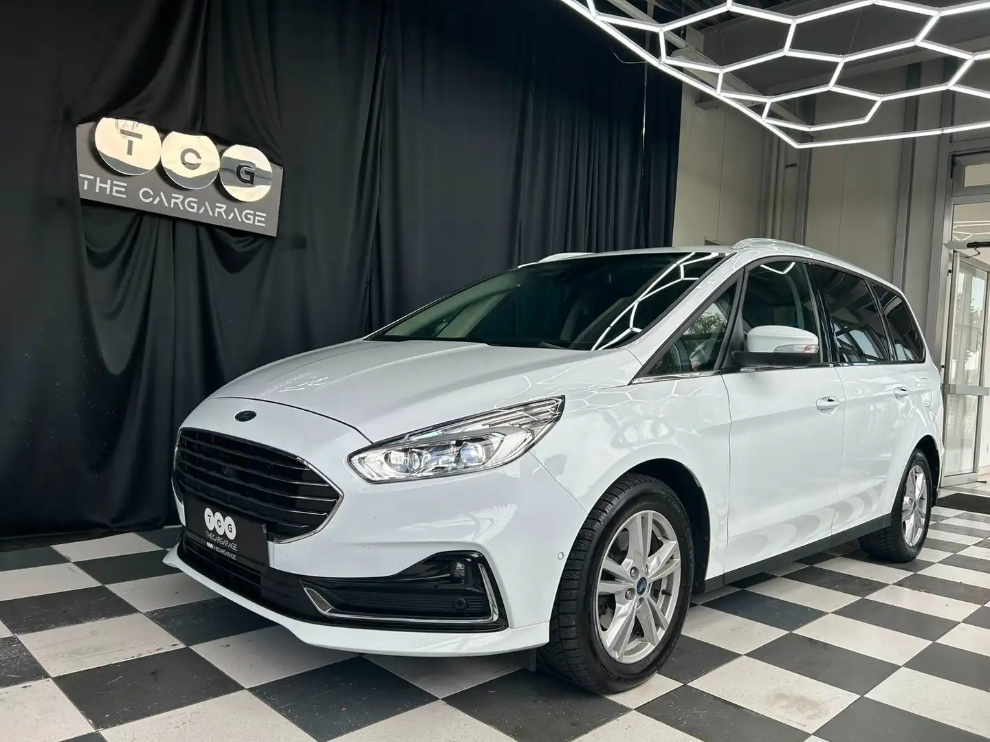 Ford Galaxy Galaxy 2,0 EcoBlue SCR Titanium Aut. Weiß - 1