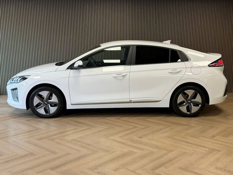 Hyundai IONIQ 1.6 GDi Premium - Plus Sky AIRCO NAVIGATIE CAMERA — photo 3