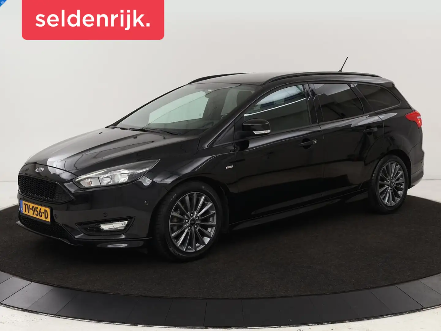Ford Focus Wagon 1.0 EcoBoost ST-line | Stoel & Stuurverwarmi Zwart - 1