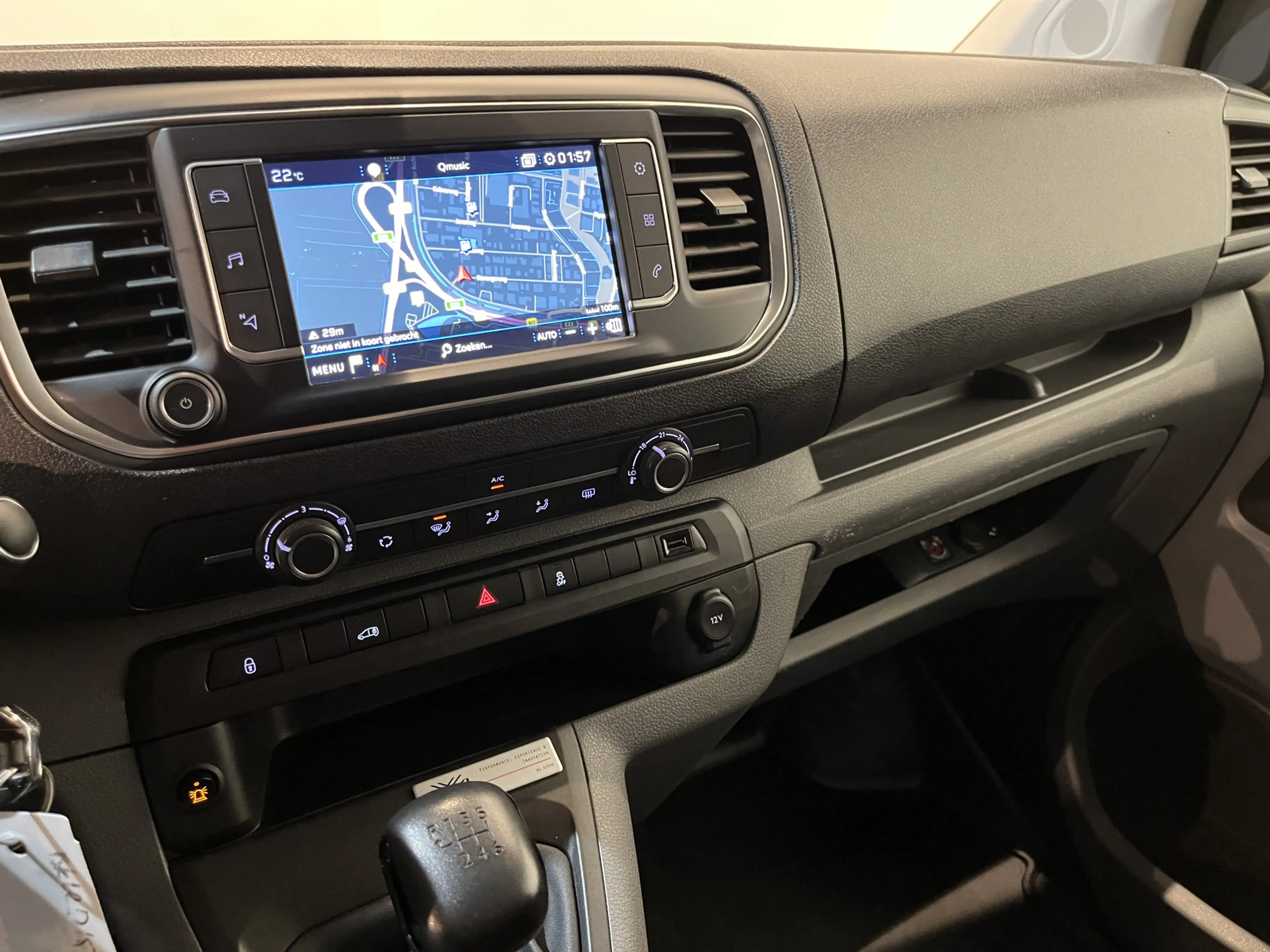 Peugeot Expert 2.0 BlueHDI 120 PK Premium Pack Dangel 4X4 Service — photo 8
