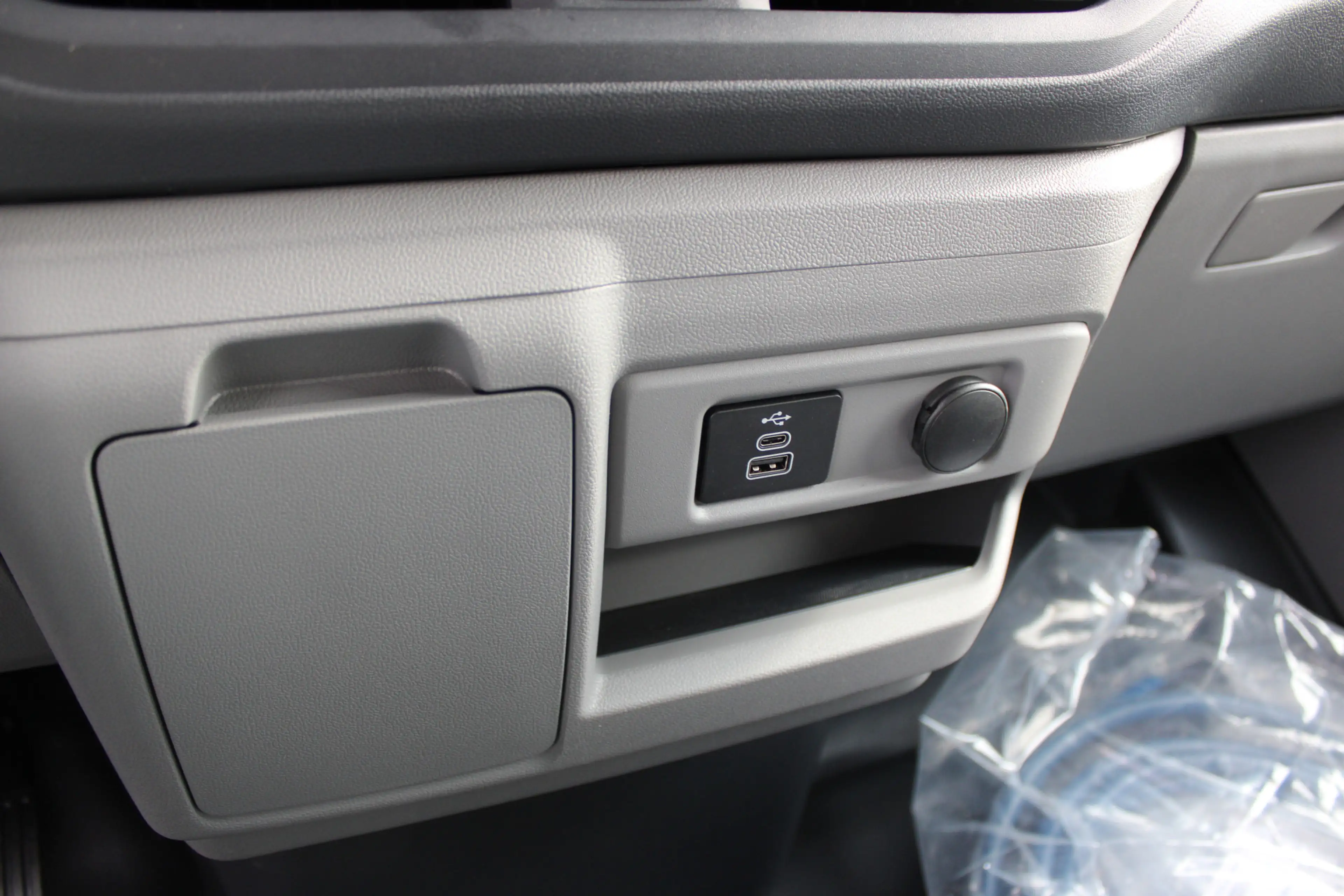 Ford E-Transit Cust. 320 L2H1 Trend 71 kWh DC |TREKHAAK|LED|CAMER — photo 27