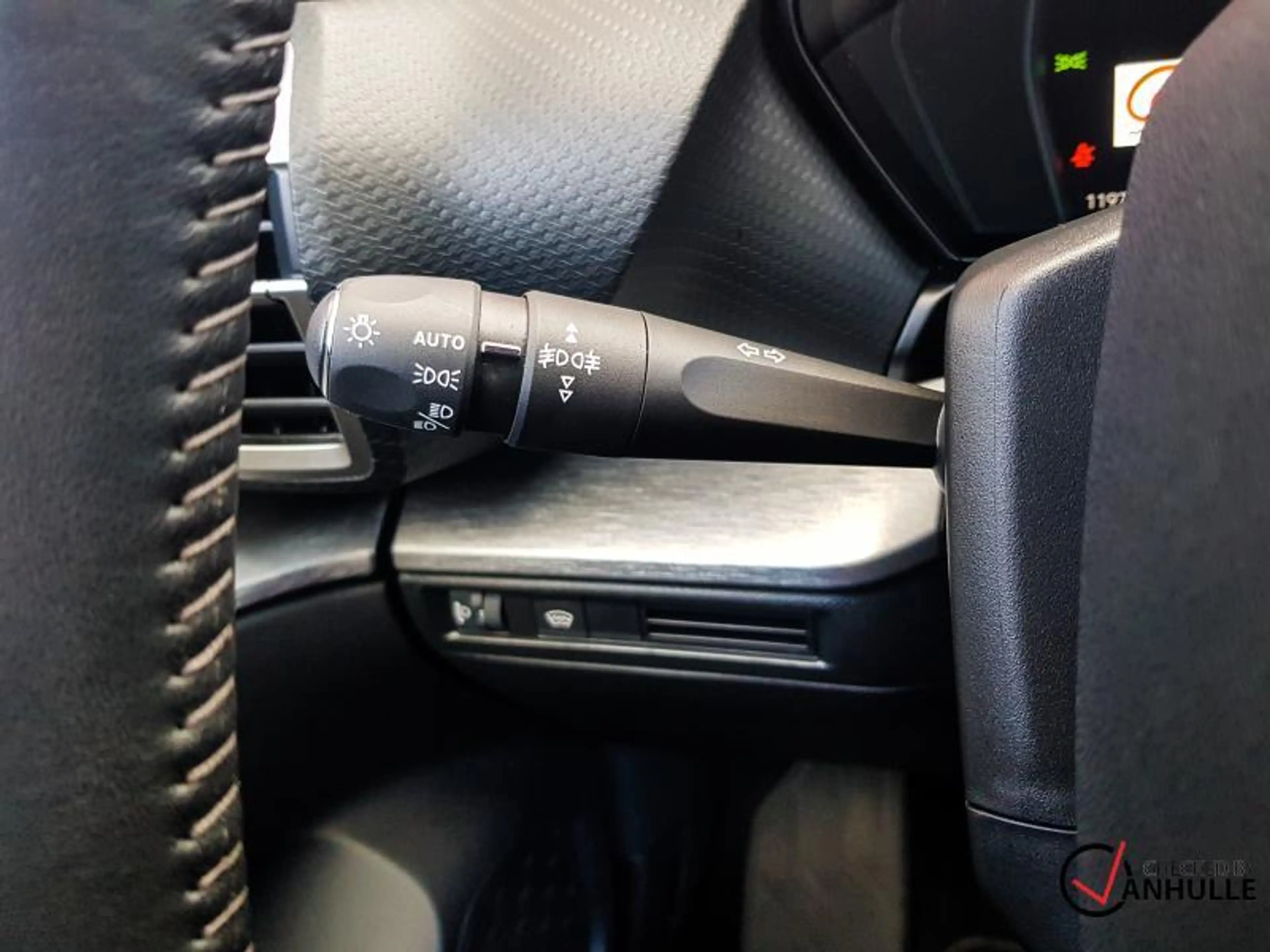 Citroen C5 X FEEL — photo 12