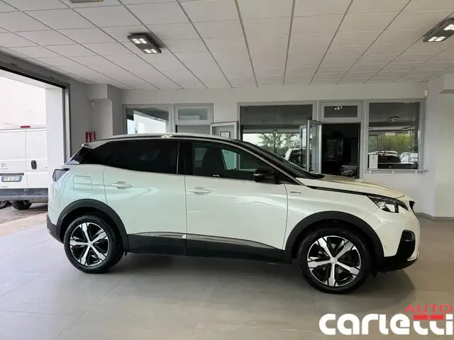 Peugeot 3008 view 9