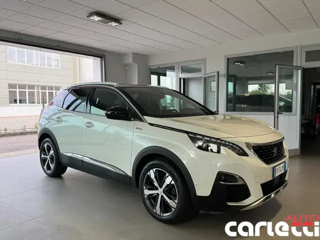 Peugeot 3008 view 11