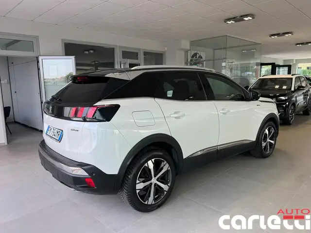 Peugeot 3008 view 8