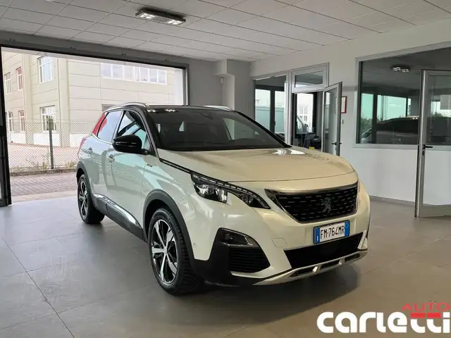 Peugeot 3008 view 10
