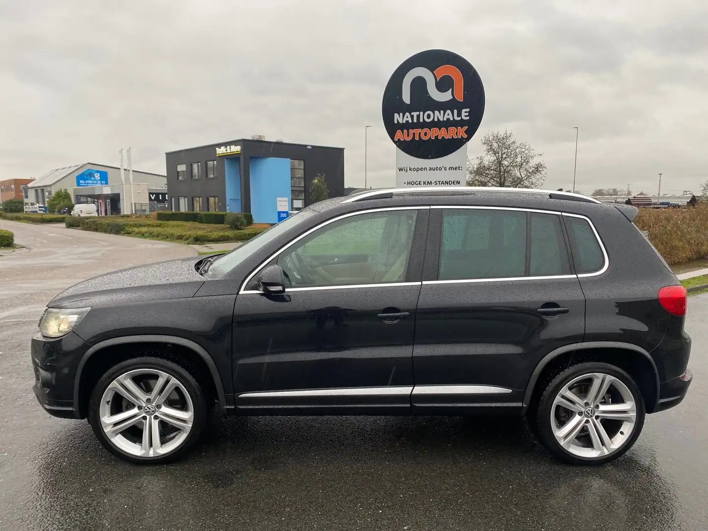 Volkswagen Tiguan 2.0 TSI / LPG * 2014 * AUTOMAAT * R-LINE * 200 PK Negru - 2