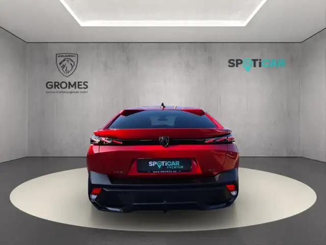 Peugeot 408 view 4