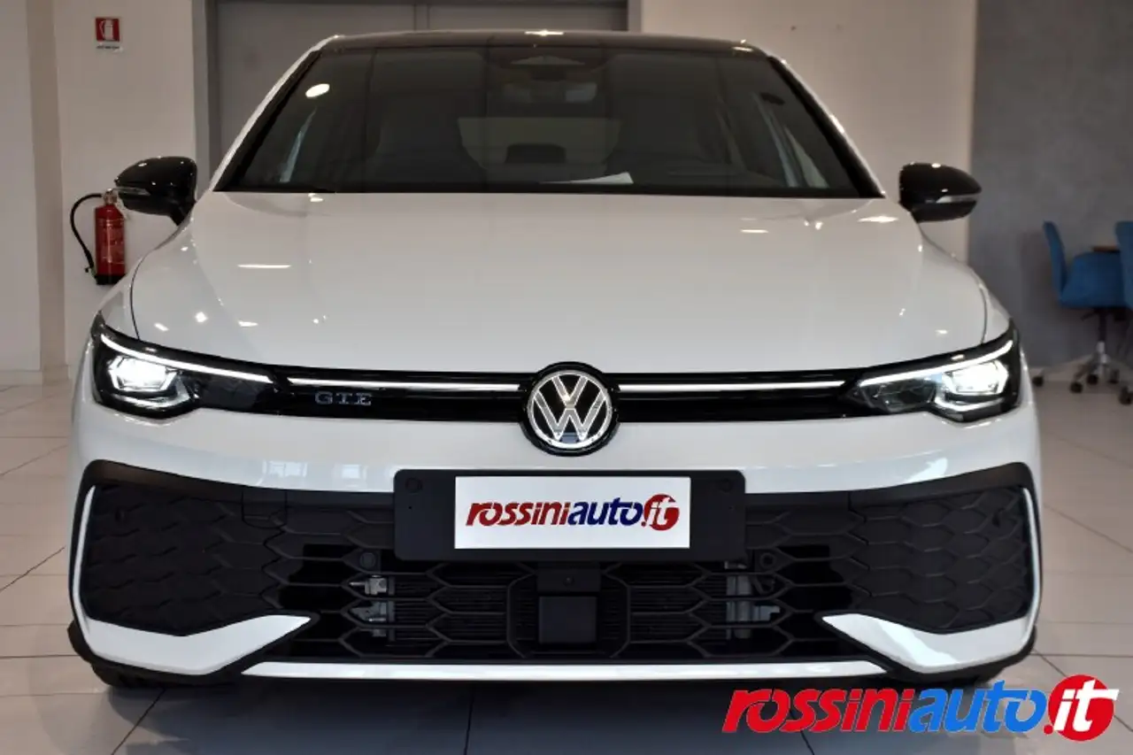 2025 Volkswagen Golf GTE 8.5 1.5 E-HYBRID 272 CV DSG + DCC + R17 BI-COLOR+ TECH PACK + AREA VIEW + HEAD UP DISPLAY + WINTER PACK, photograph 7