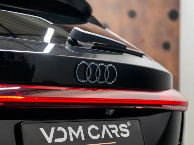 Audi RS5 view 13