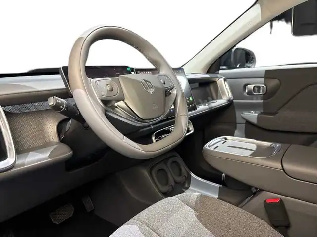 Leapmotor B10 view 11