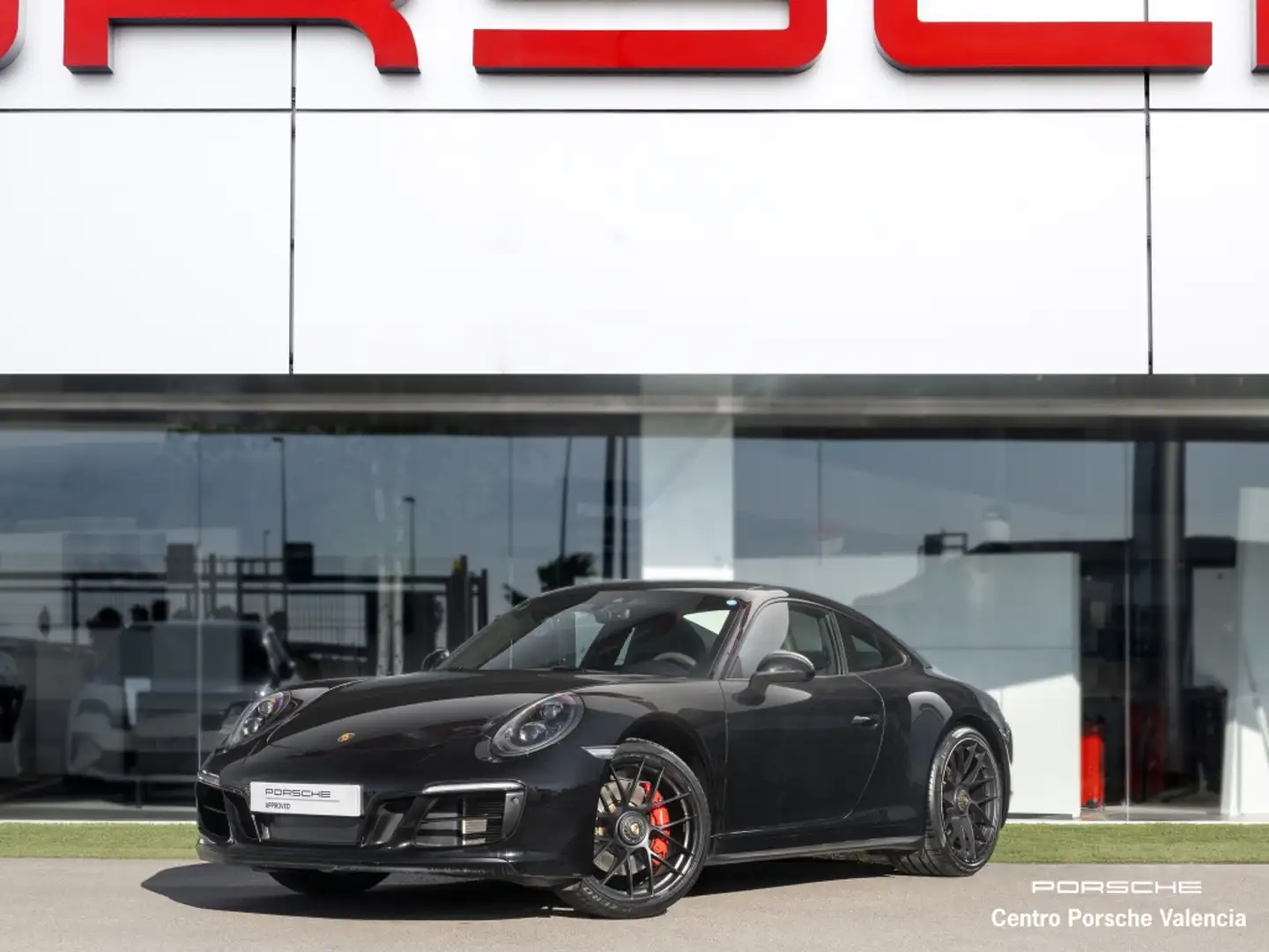 Porsche 991 Carrera 4 GTS Coupé PDK Negro - 1
