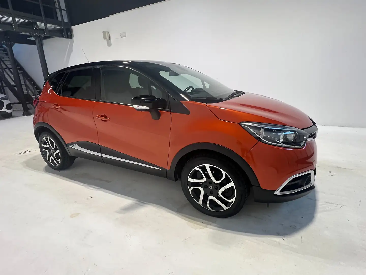 Renault Captur Captur 1.5 dci Intens 90cv edc E6 Orange - 1
