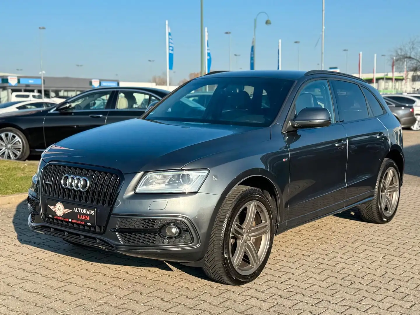 Audi Q5 2.0 TDI Quattro "S-Line"TEMPOMAT*SITZ.HZ*BT* Grau - 2