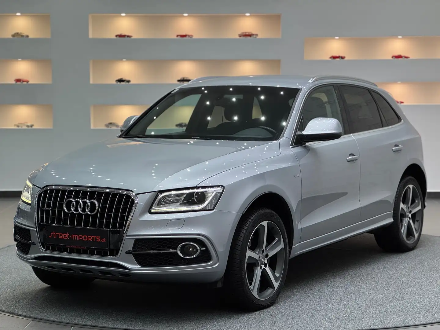 Audi Q5 2.0 TDI quattro S-line *Kamera*AHK schwenkbar* Silber - 1
