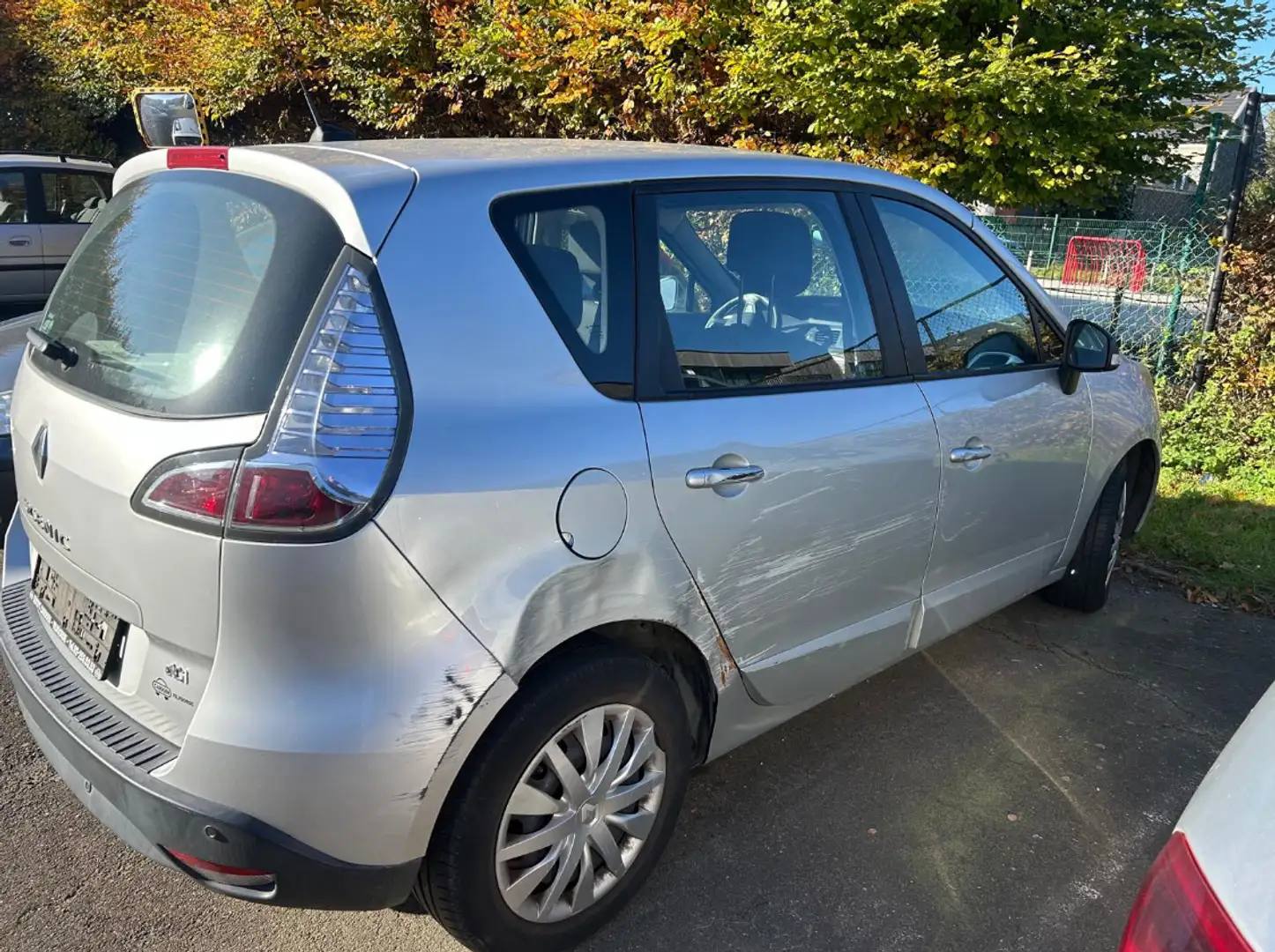 Renault Scenic 1.5 dCi Gris - 2