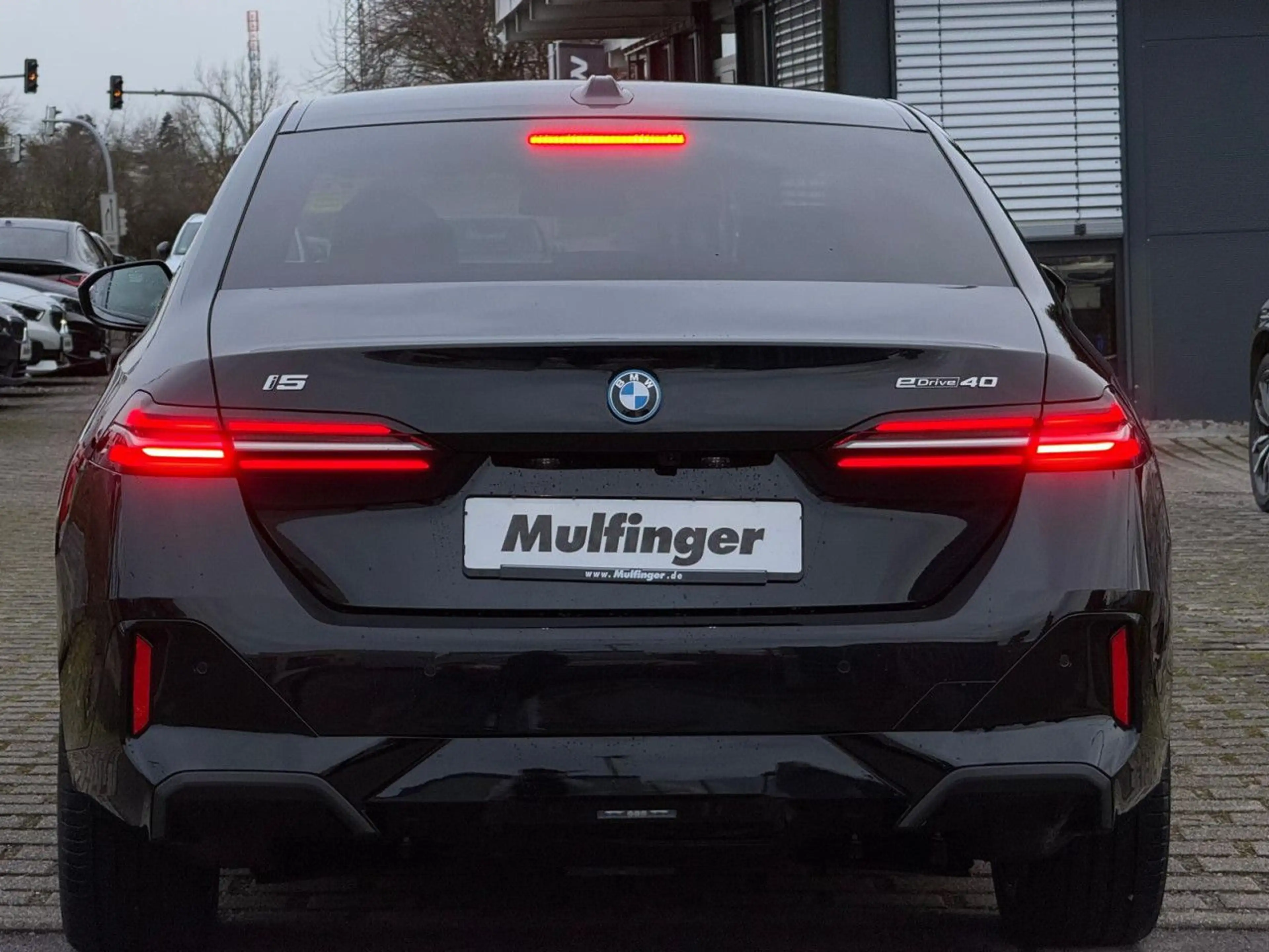 BMW i5 e40 M Sport Iconic HUD ACC SurView Ha/Ka.AHK — photo 12