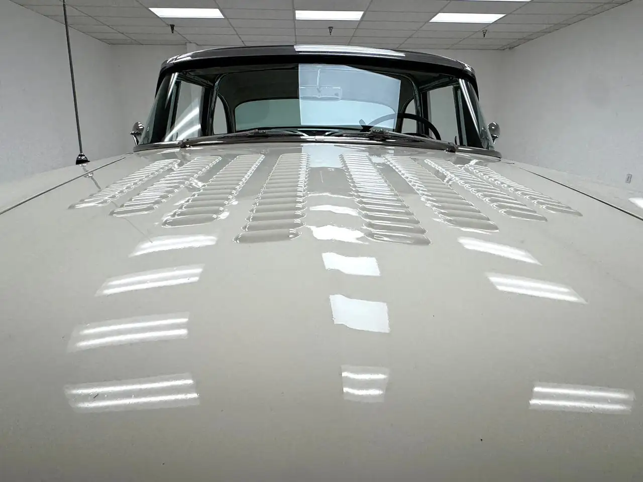 Ford Fairlane Crown Victoria 2 Door Hardtop, foto 10