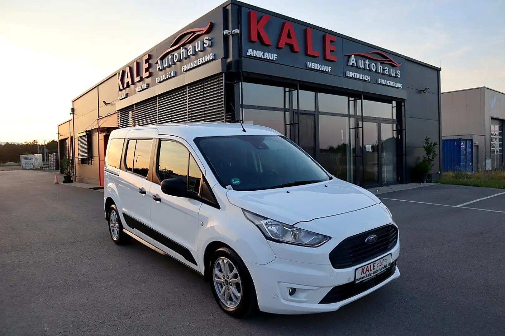 Ford Tourneo Connect Tourneo Grand Connect Trend 1,5 TDCi L1*1.Besitz* Blanco - 1