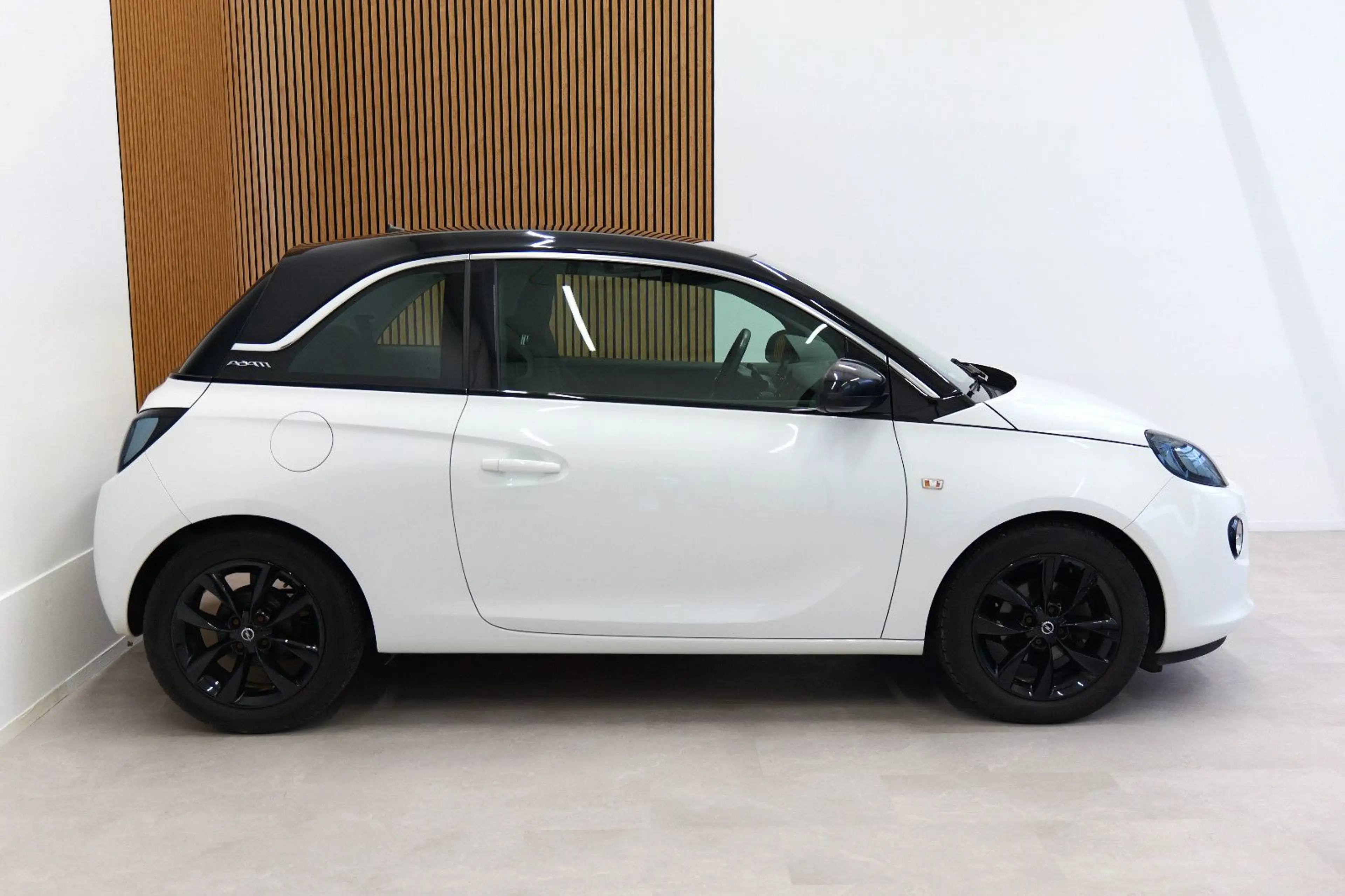 Opel Adam 1.2 Jam *Garantie*Finanzierung* — photo 2