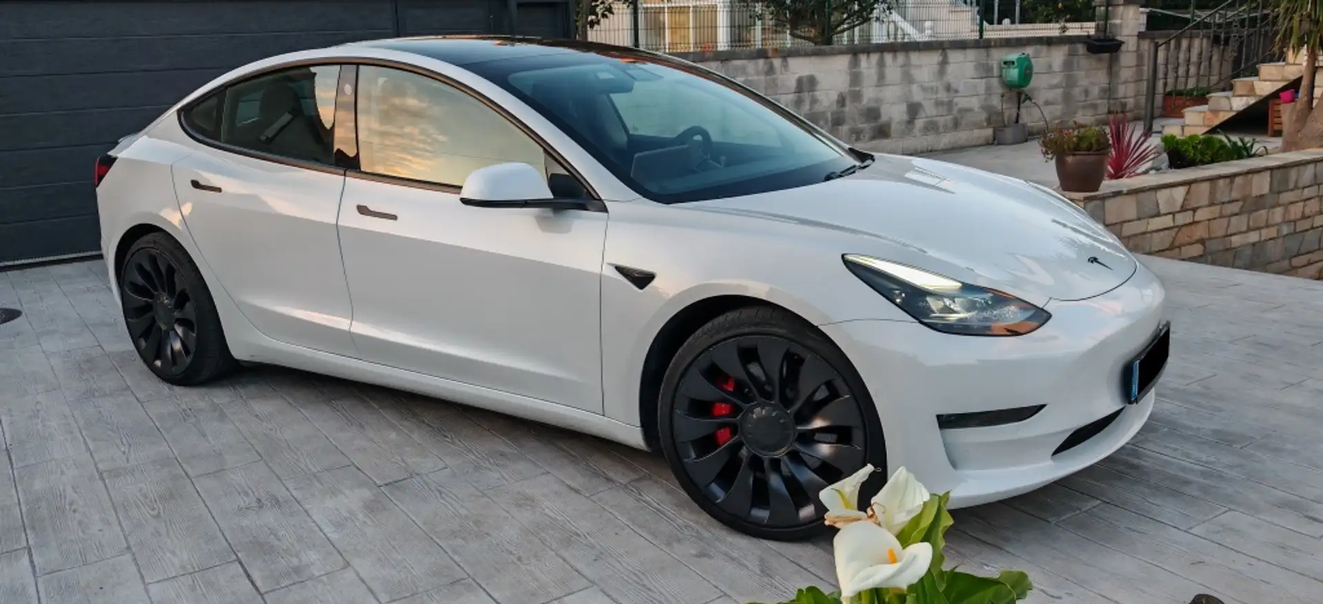 Tesla Model 3 Long-Range Dual Motor Performance AWD Blanc - 1