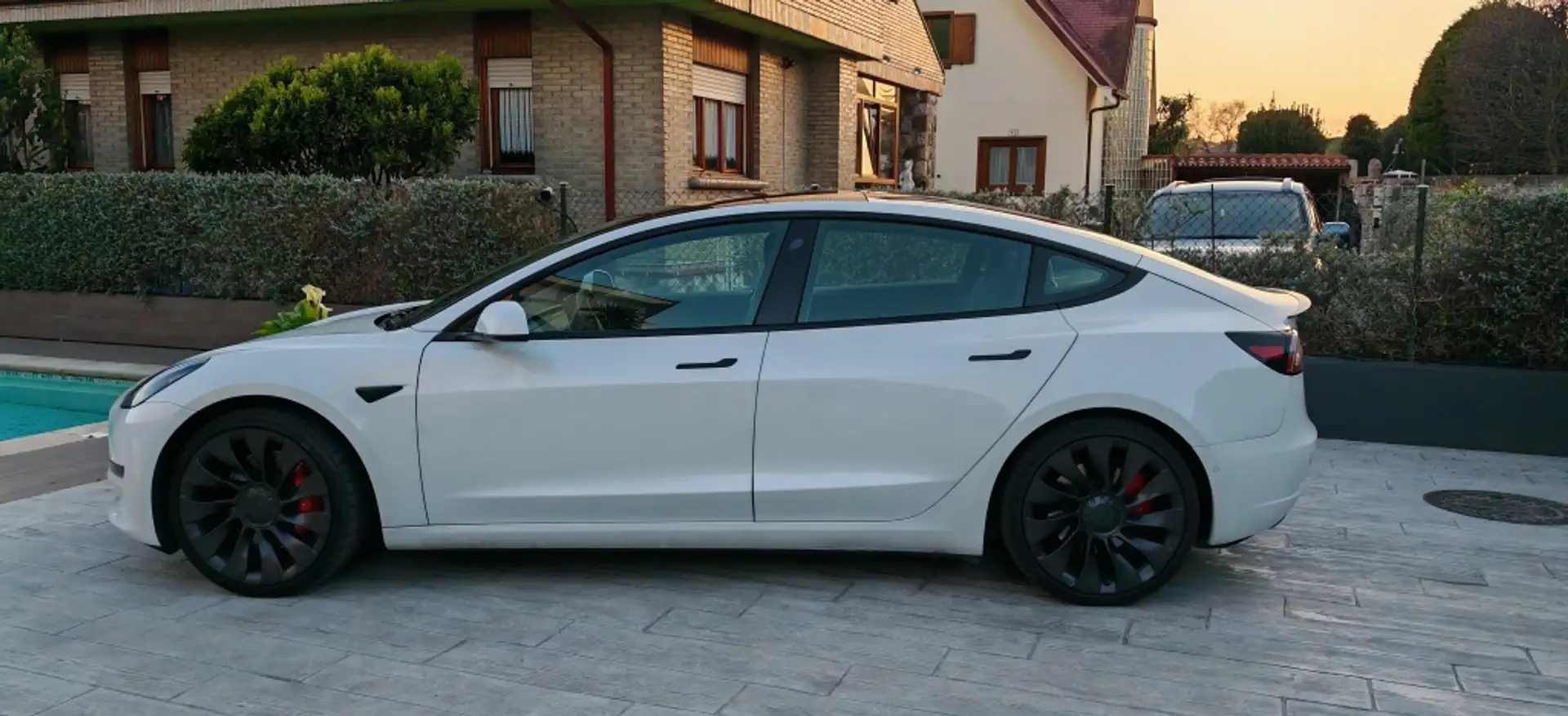 Tesla Model 3 Long-Range Dual Motor Performance AWD Blanc - 2
