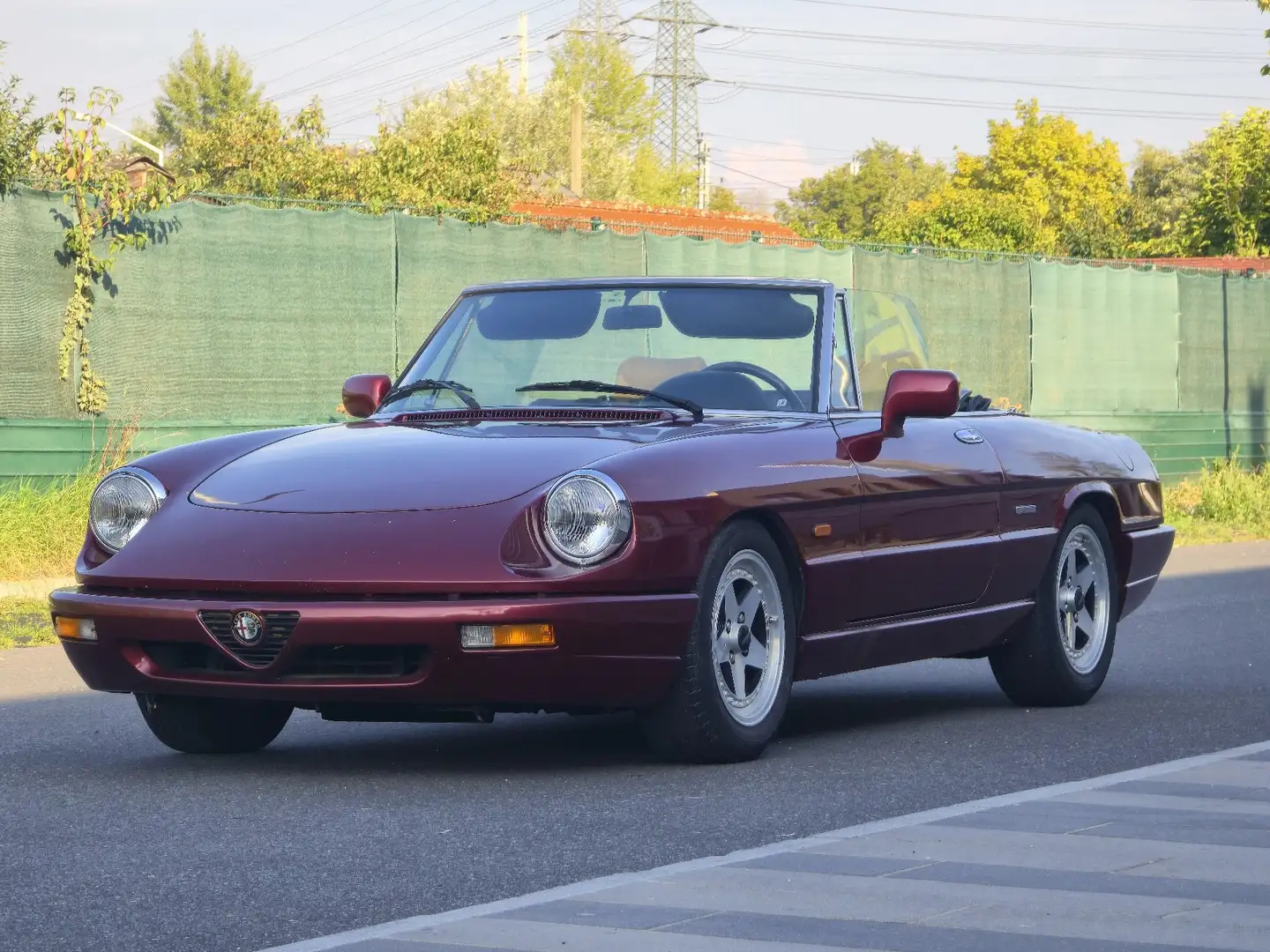 Alfa Romeo Spider 2,0L Cabrio - Typ 4 Rot - 2
