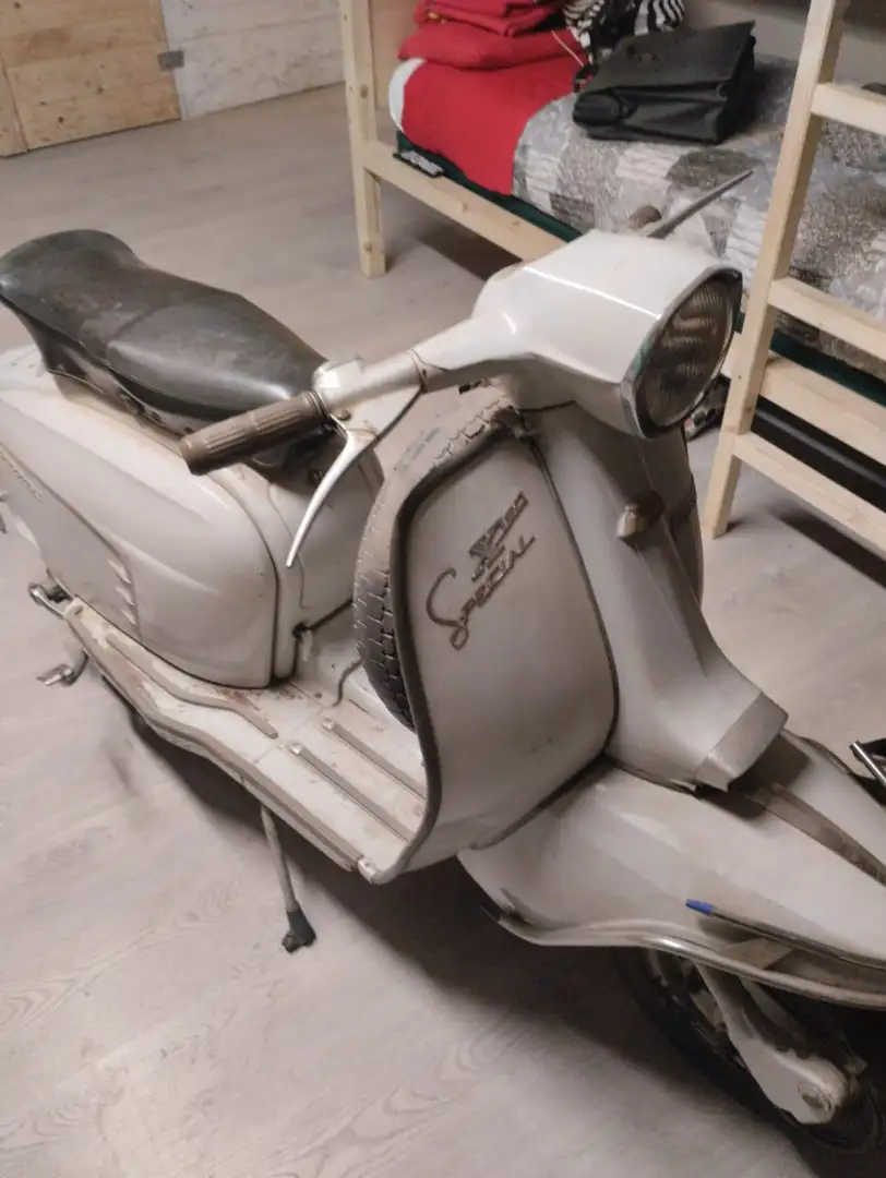 Lambretta X 150 special Bílá - 1