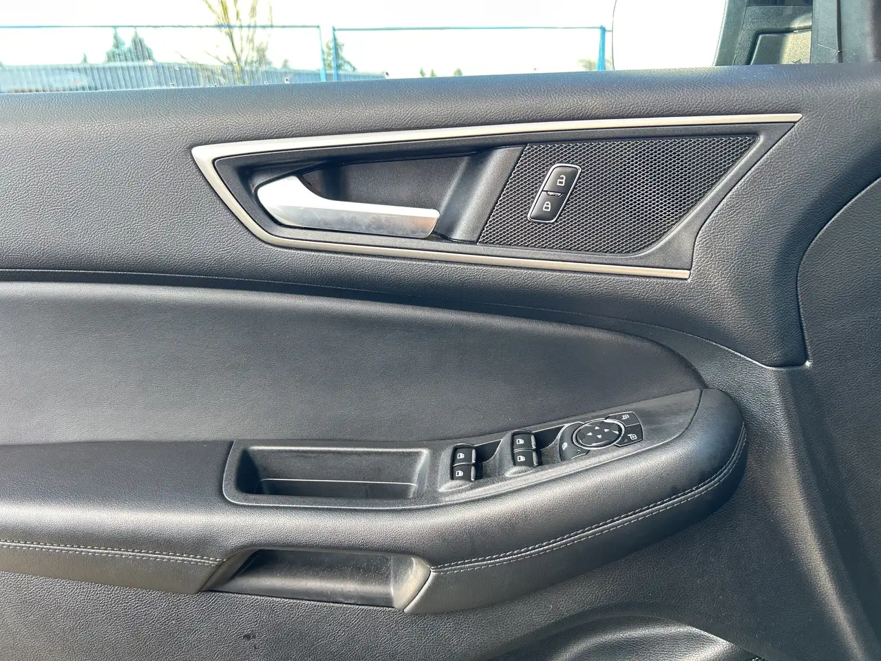 Ford Edge снимка Ford Edge