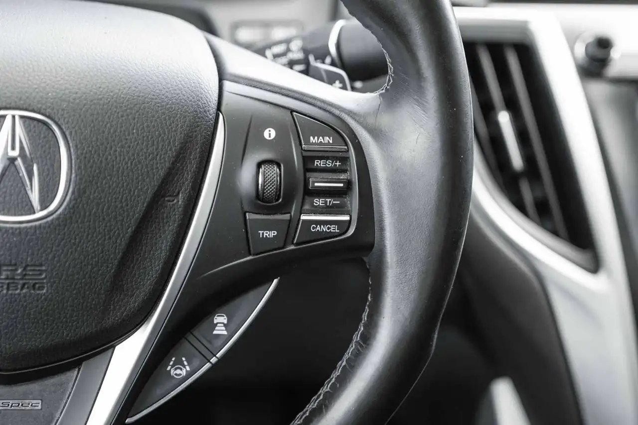 Acura TLX снимка Acura TLX
