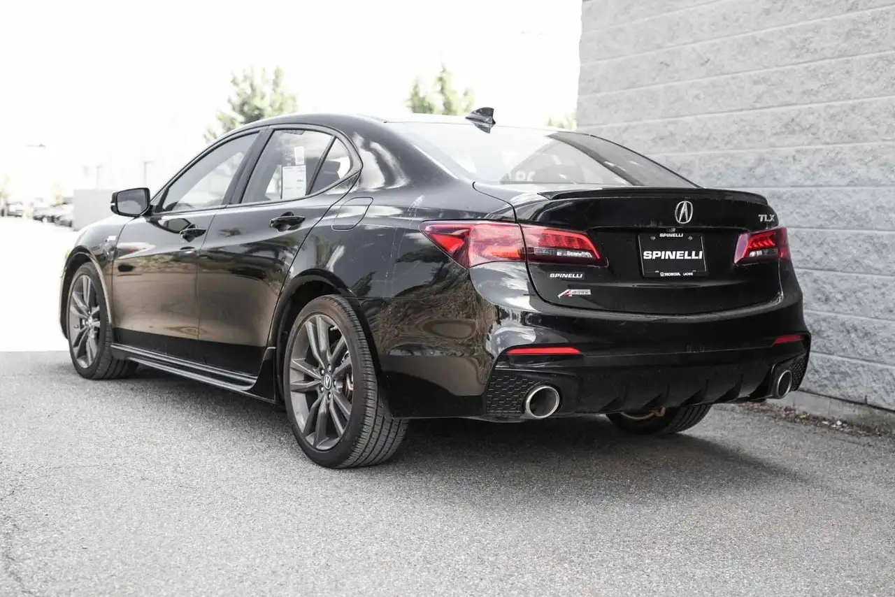 Acura TLX снимка Acura TLX