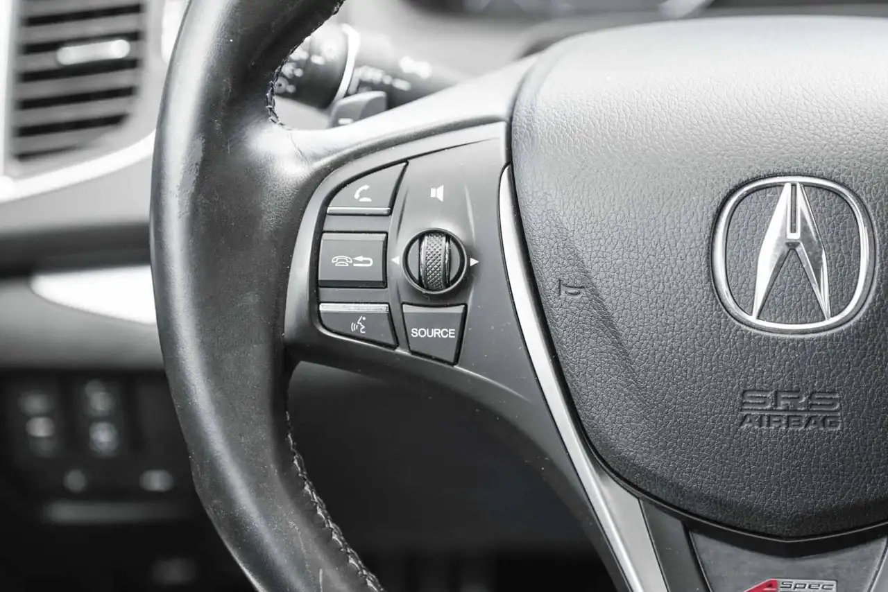 Acura TLX снимка Acura TLX