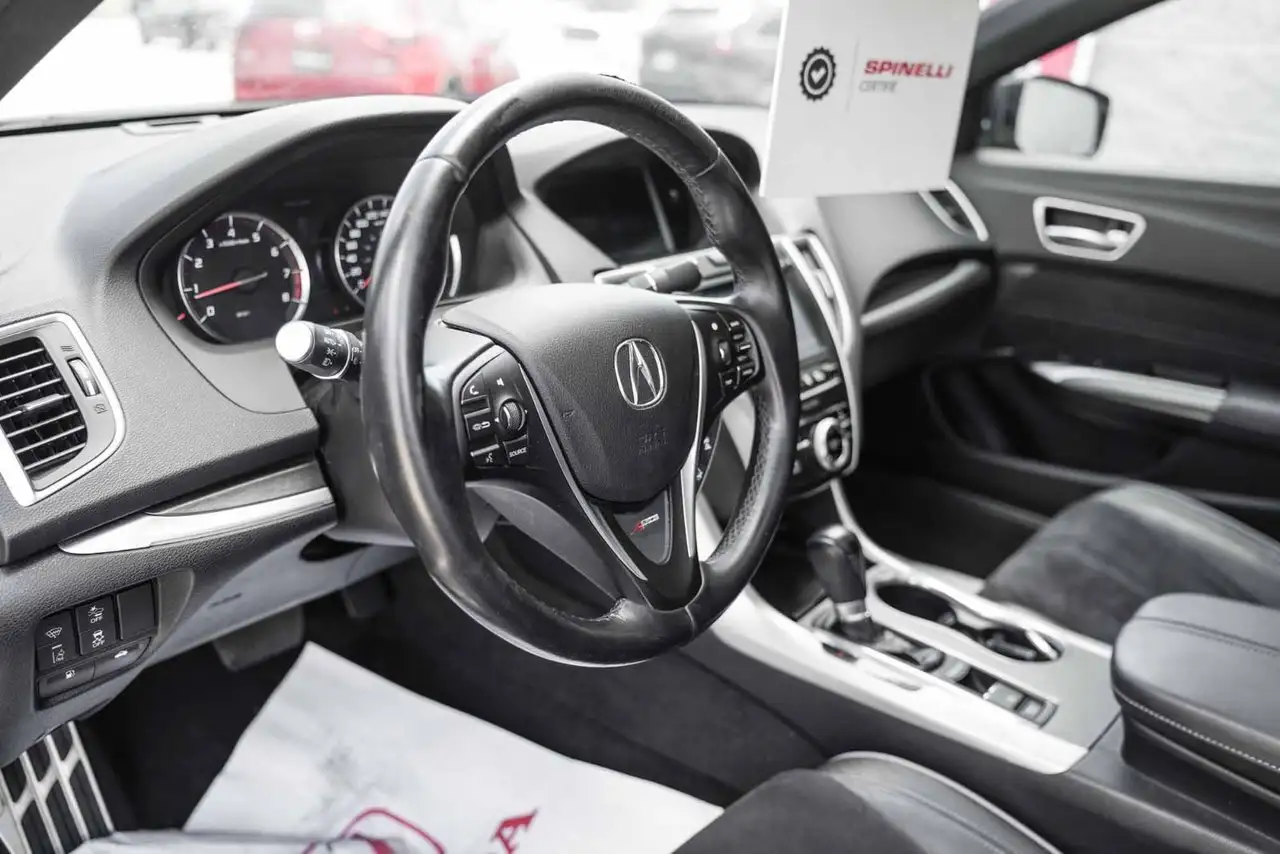 Acura TLX снимка Acura TLX