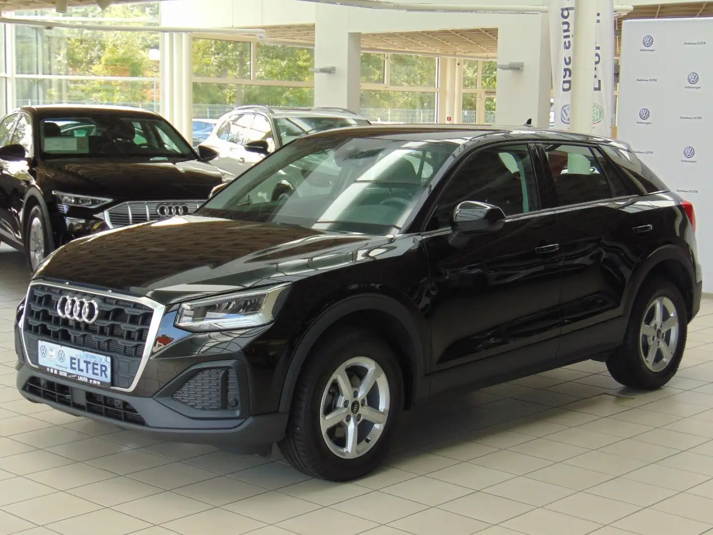 Audi Q2 30 1.0 TFSI Schwarz - 1