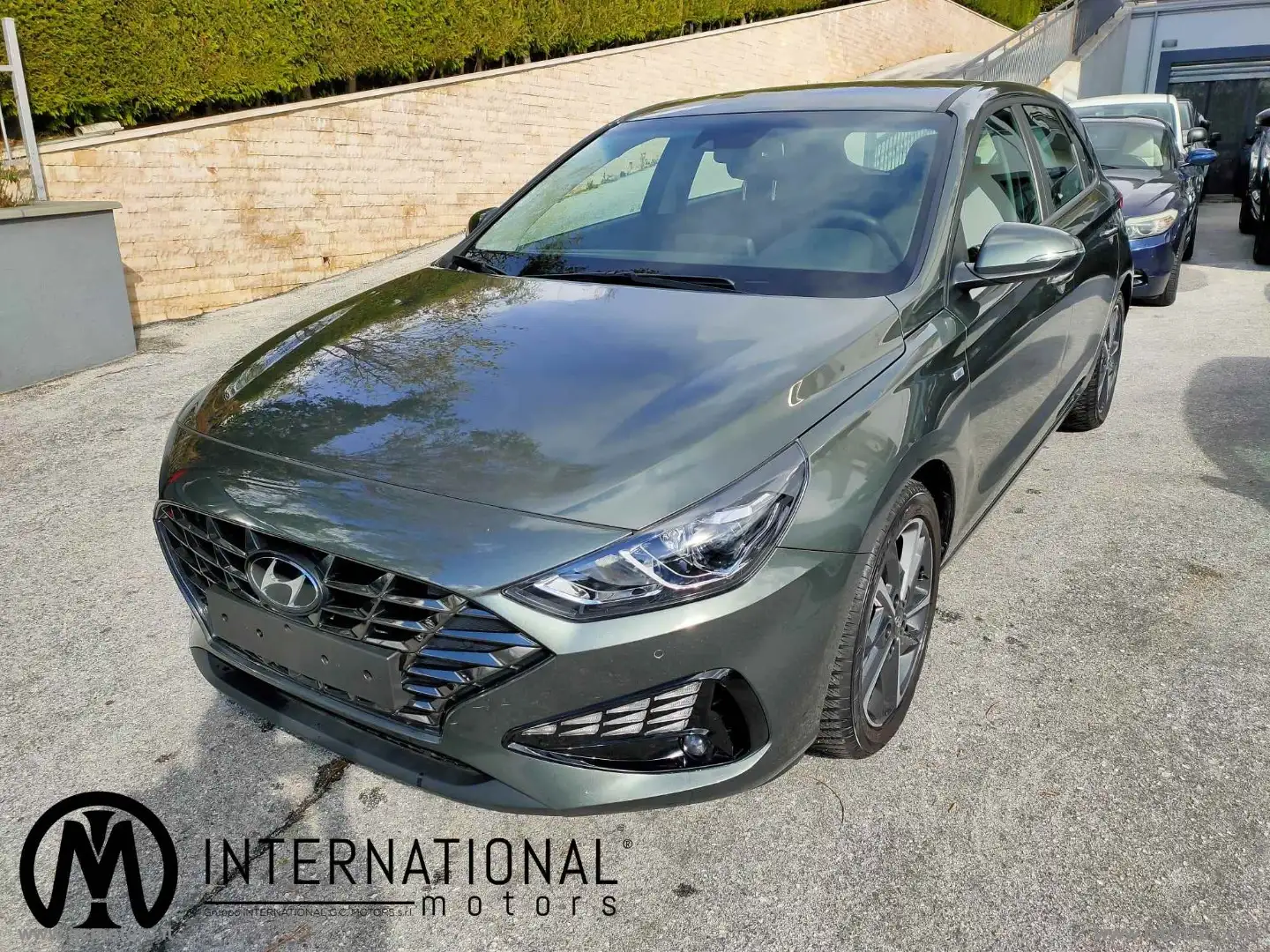 Hyundai i30 1.0 T-GDI 48V 5p. Prime SPECIAL PROMO Šedá - 1