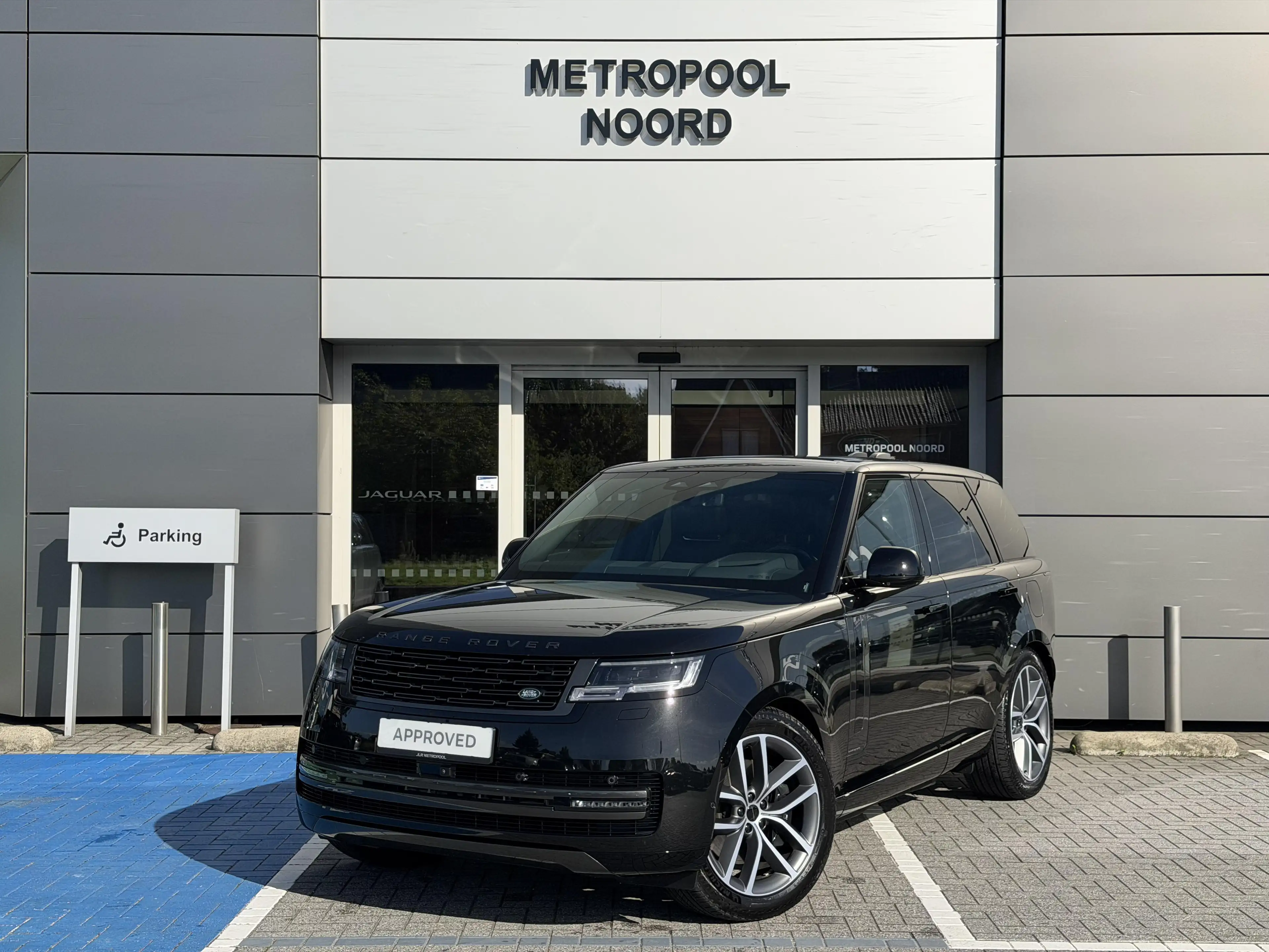 Land Rover Range Rover P550e Autobiography