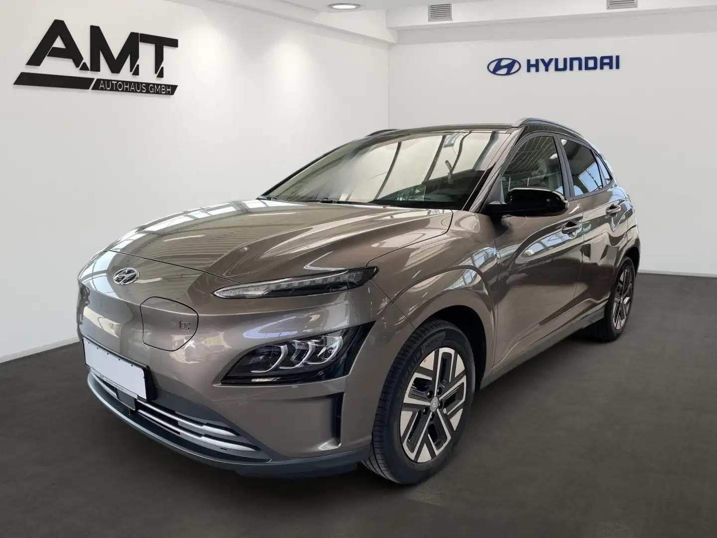 Hyundai KONA Trend / Elektro 2WD Autom/Klima/Headup Schwarz - 1