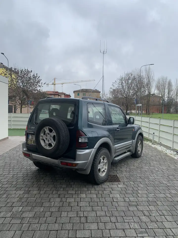 Mitsubishi Pajero 3.2 DiD - CRS a Libretto (veicolo Storico), foto 4