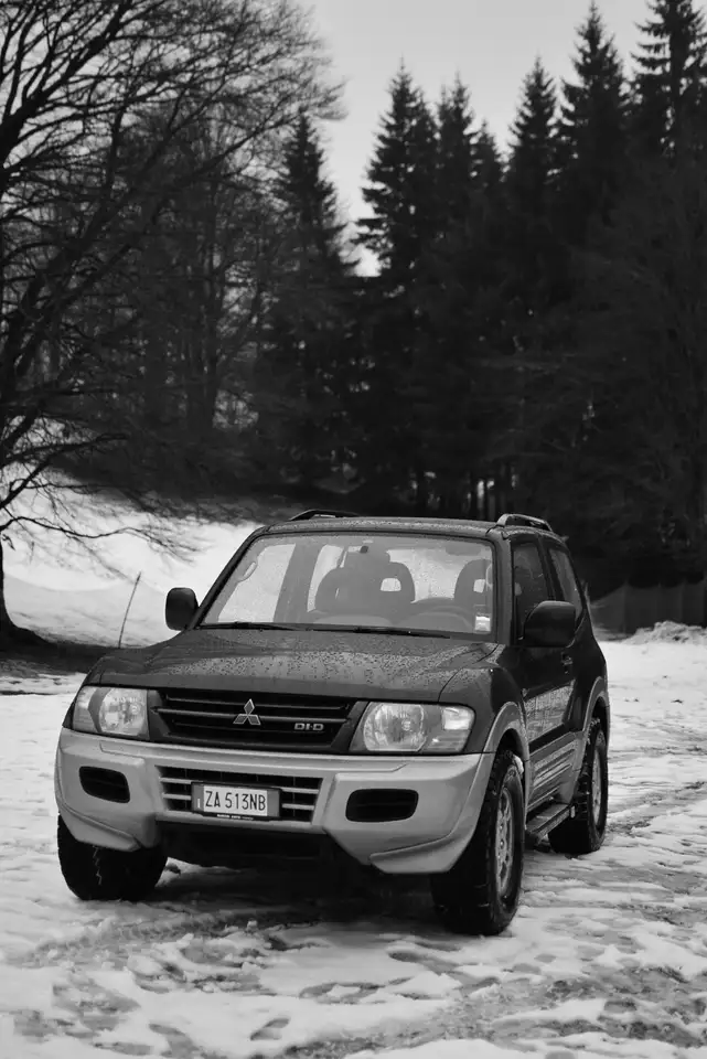 Mitsubishi Pajero 3.2 DiD - CRS a Libretto (veicolo Storico), foto 12