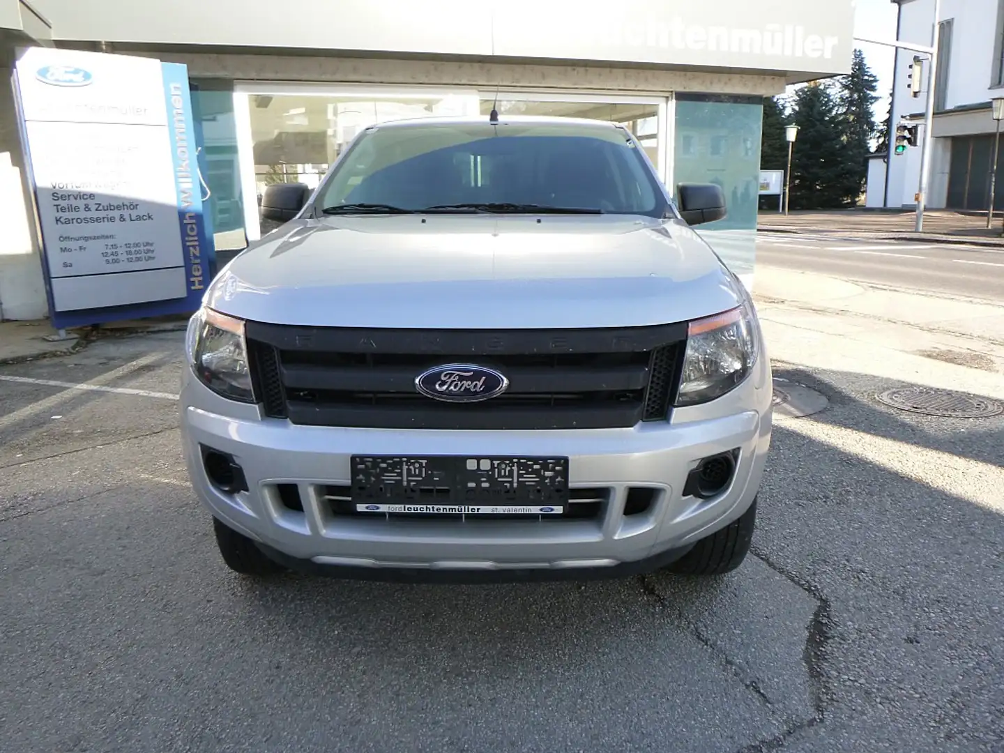 Ford Ranger Ranger Doppelkabine XL 4x4 2,2 HARDTOP Argento - 2