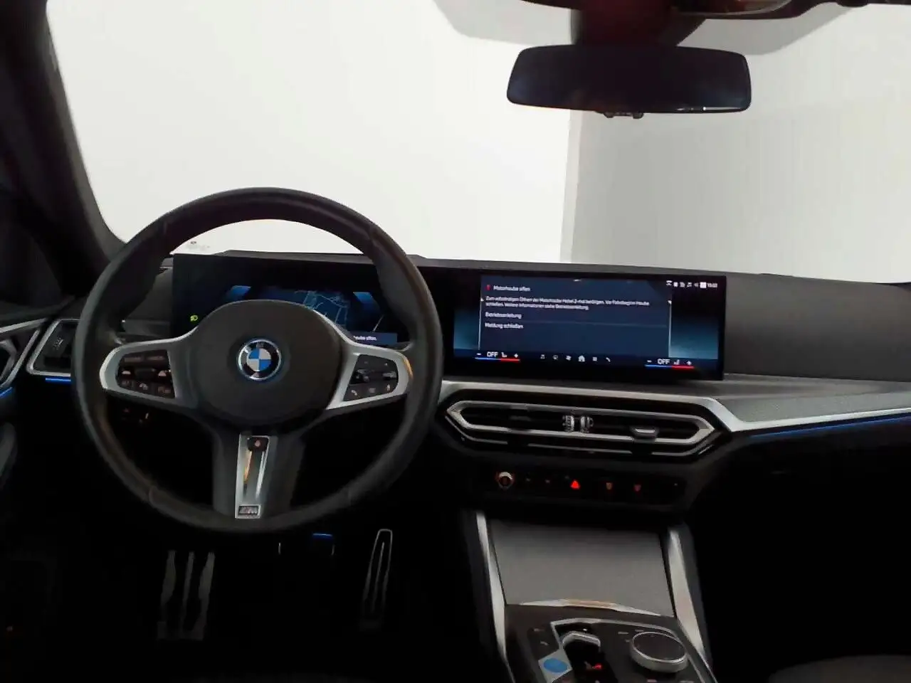 BMW i4 Gran Coupe eDrive40 80,7kWh M-Paket Wärmepumpe LE, миниатюра 13