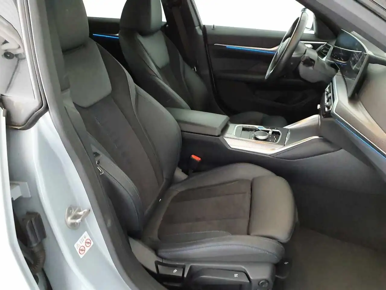 BMW i4 Gran Coupe eDrive40 80,7kWh M-Paket Wärmepumpe LE, миниатюра 15