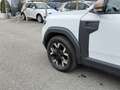 Dacia Duster Extreme TCe 130 mHev 4x4 LED PDC 360°Multi-View Weiß - thumbnail 34