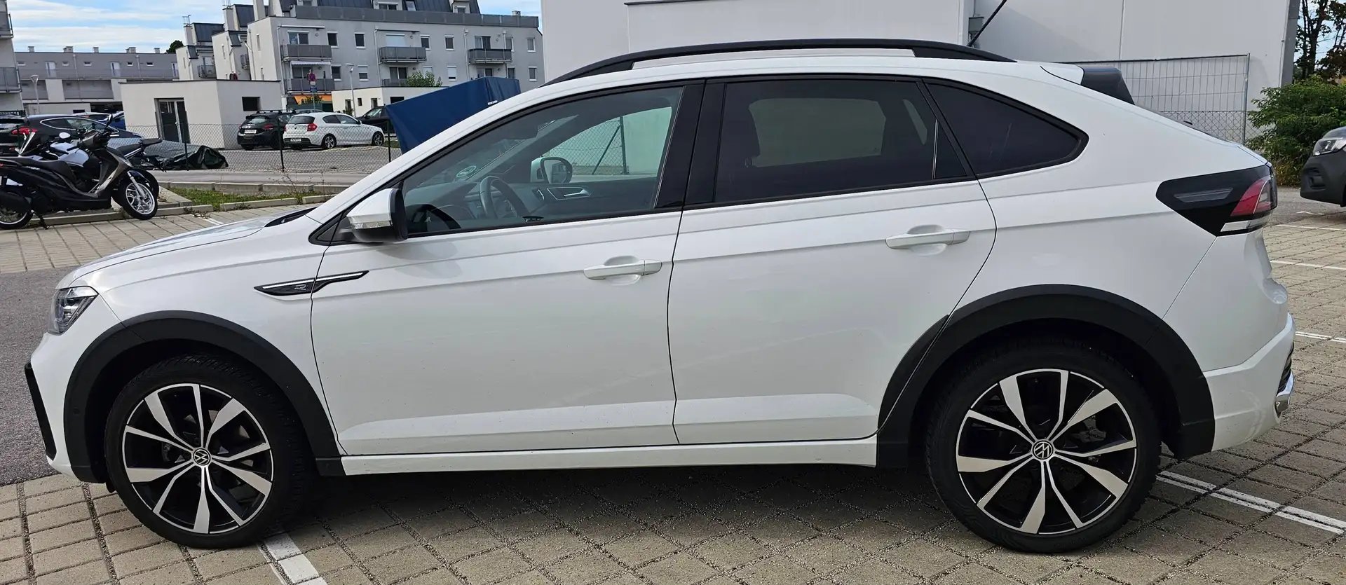 Volkswagen Taigo Taigo 1,0 TSI R-Line DSG Aut. R-Line Weiß - 2
