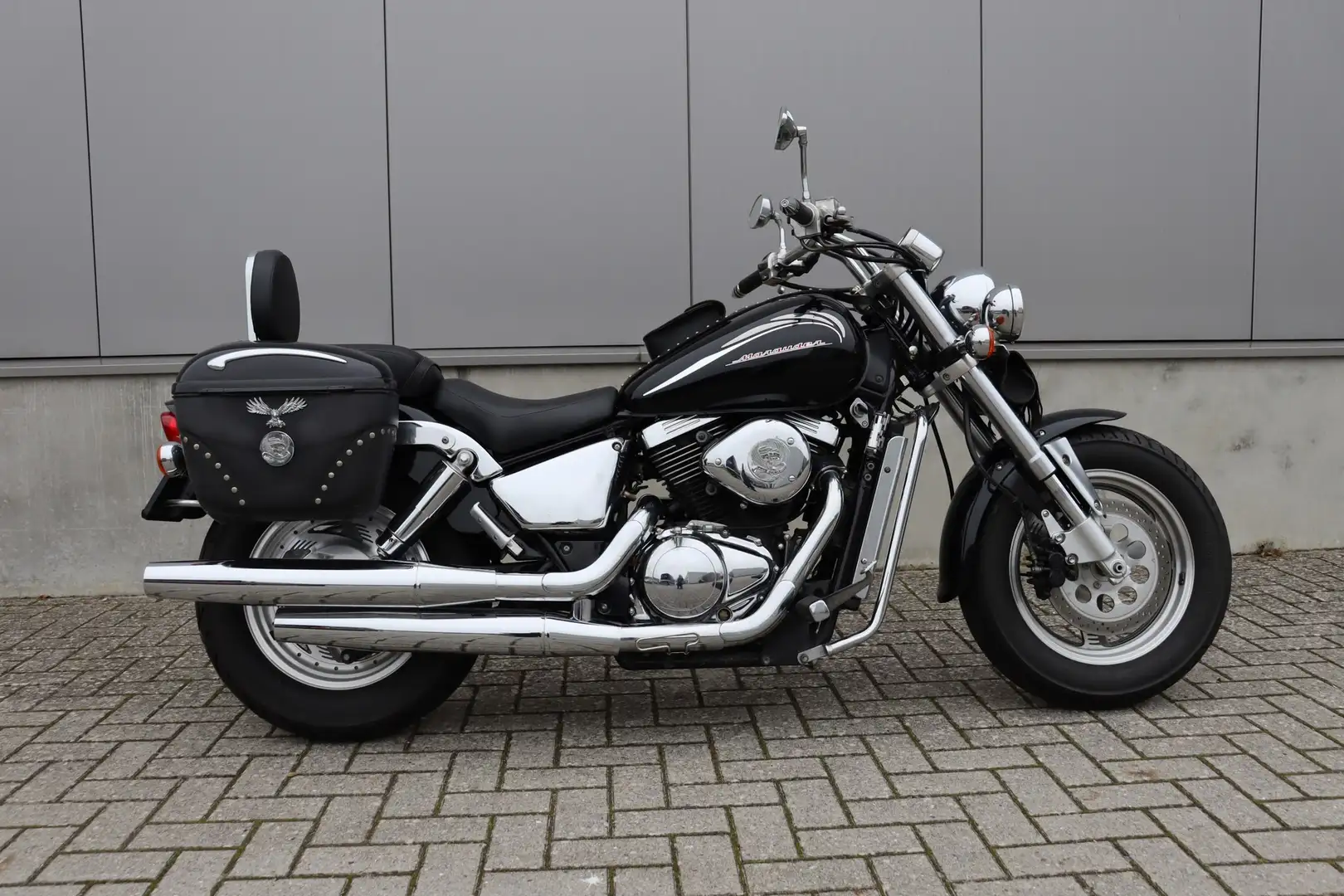 Suzuki VZ 800 Marauder Zwart - 1