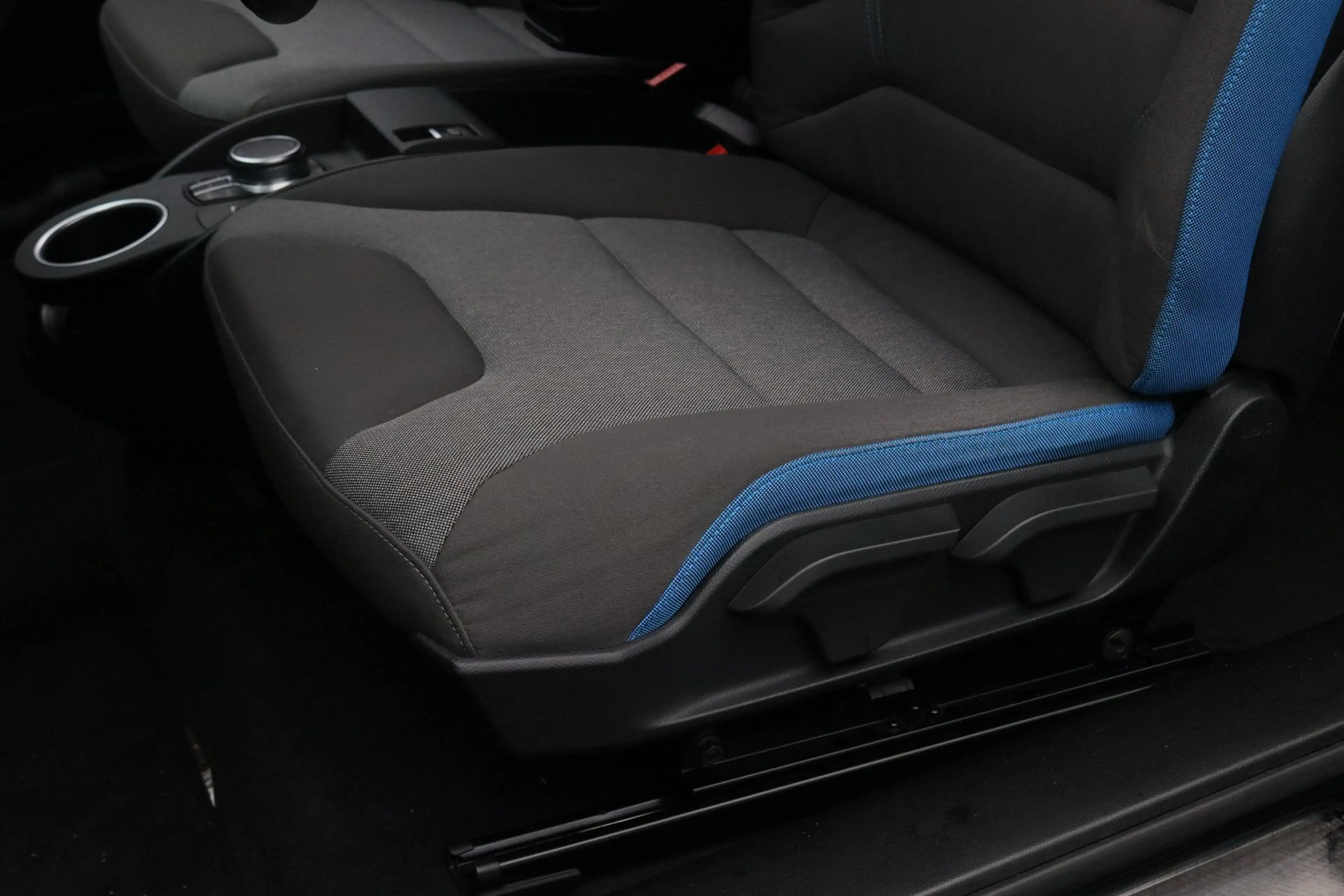 BMW i3 Business Edition 120Ah 42 kWh | Navigatie Professi — photo 4