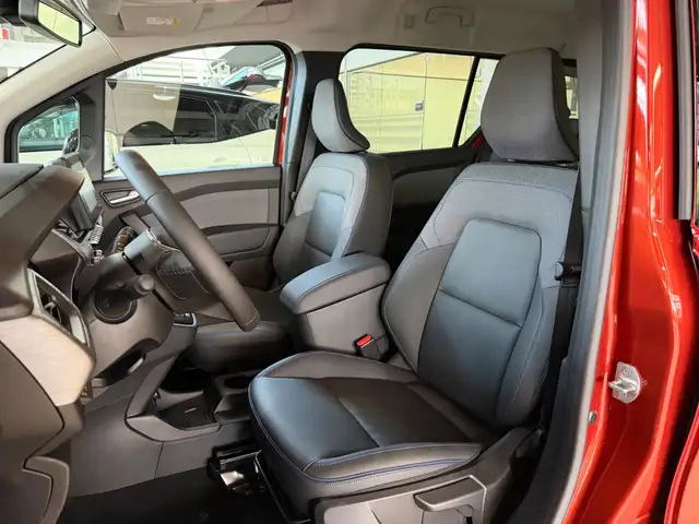 Nissan Townstar view 12