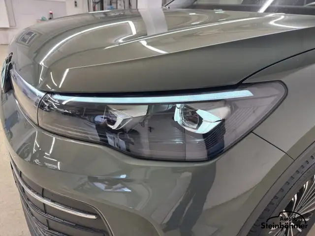 Volkswagen Tiguan view 11