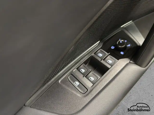 Volkswagen Tiguan view 16